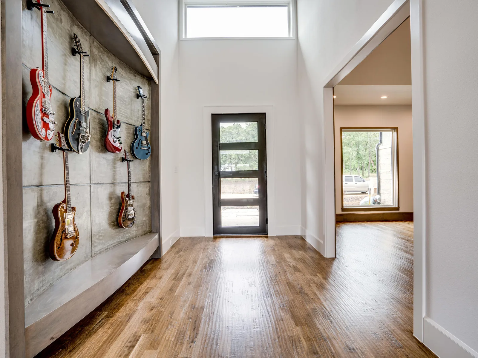 Entry at 204 Kylie Court